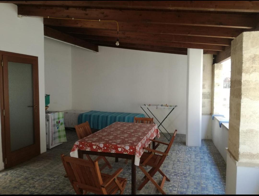 Casa La Corte Parabita Bagian luar foto